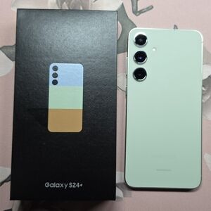 EXCLUSIVE COLOR Samsung Galaxy S24+ Smartphone